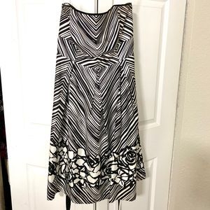 White House black market size 6